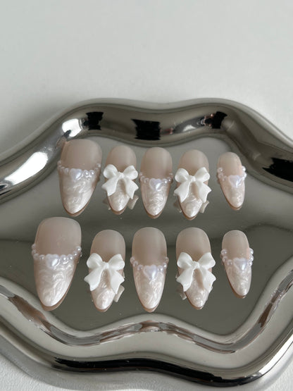 Coquette White